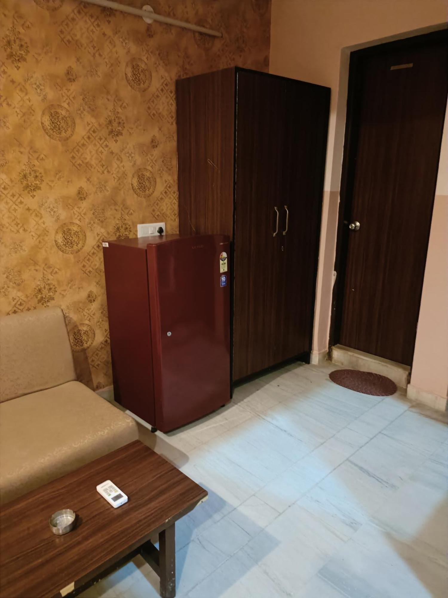 Апартаменты Mi Casa Sector 47 Гургаон Экстерьер фото